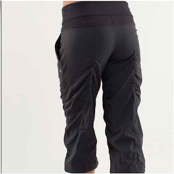 lululemon dance studio mid length size 4 - Picture 2 of 10